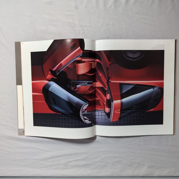 Vintage 1986 Chevrolet Corvette Deluxe Sales Brochure with Envelope - Picture 12 of 13